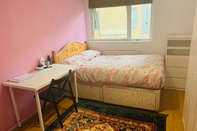 Thumbnail Room to rent in Crowder Street, London