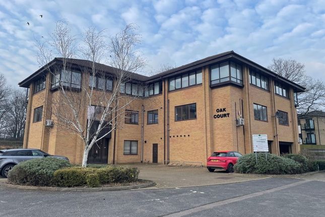 Thumbnail Office to let in Unit 14, Oak Court, Porters Wood, St. Albans, Hertfordshire