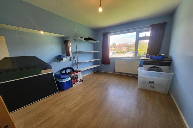 Flat for sale in High Birch Court, New Barnet