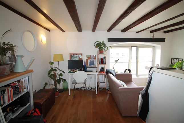 36, Protheroes House, Bristol photo 3