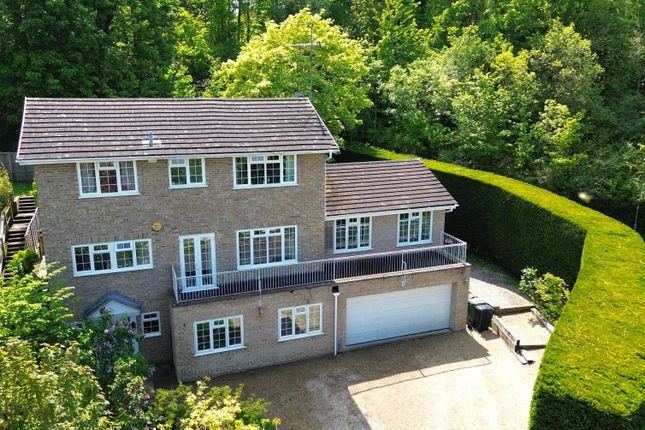 Thumbnail Detached house for sale in Harcourt Close, Henley-On-Thames, Oxfordshire