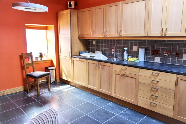 6, Coopers Lane, Kincardine photo 4