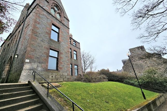 Thumbnail Flat to rent in Spital, Old Aberdeen, Aberdeen