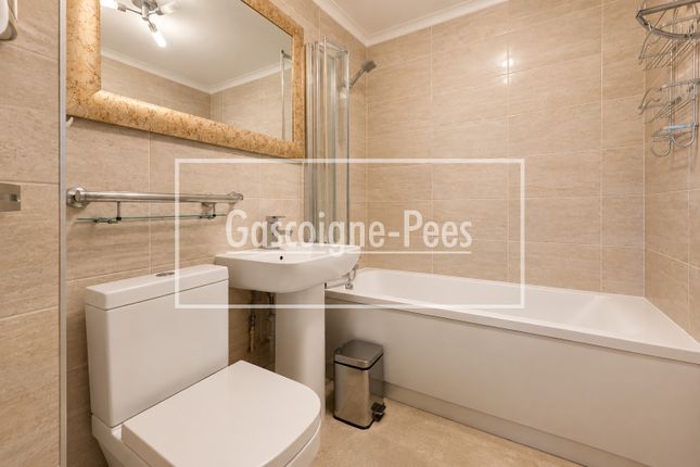 83, Guildford photo 5