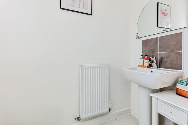 21, Foster Way, Kettering photo 4
