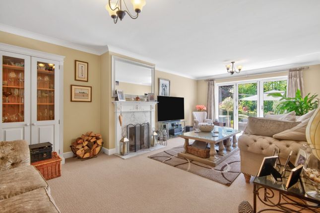 153, Bouverie Avenue South, Wiltshire photo 2
