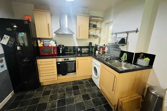 FLAT 7, 18 LONDON ROAD, THATCHAM photo 4