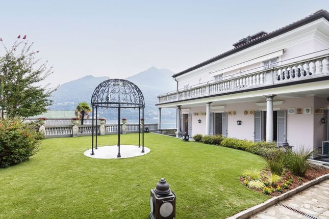 Apartment for sale in Apartment With Mooring, Bellini, Moltrasio, Lake Como