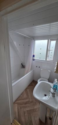 10b, Sipson Road, West Drayton photo 4