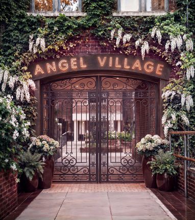22.03,, Angel Village, London photo 3
