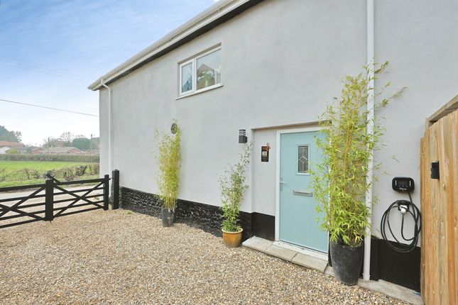 Meadow View, Ploughboy Lane, Thetford photo 2