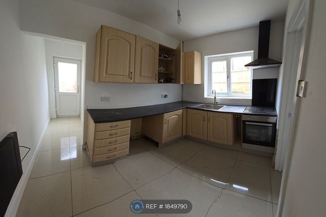 Thumbnail Semi-detached house to rent in Station Road, Langley Mill, Nottingham