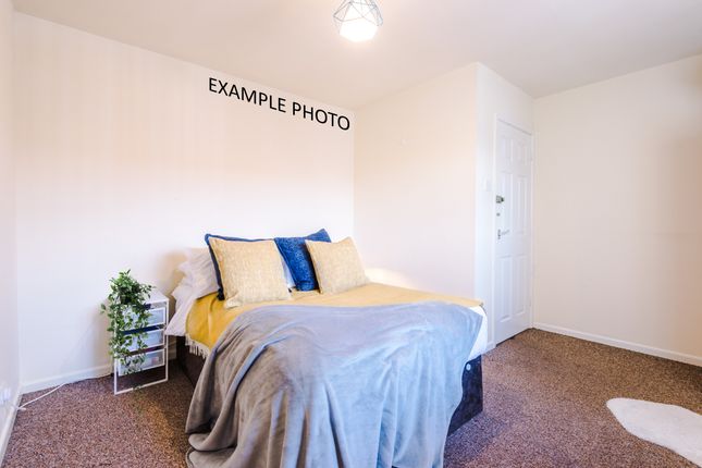 1, Aquarius Lane, Salford photo 3