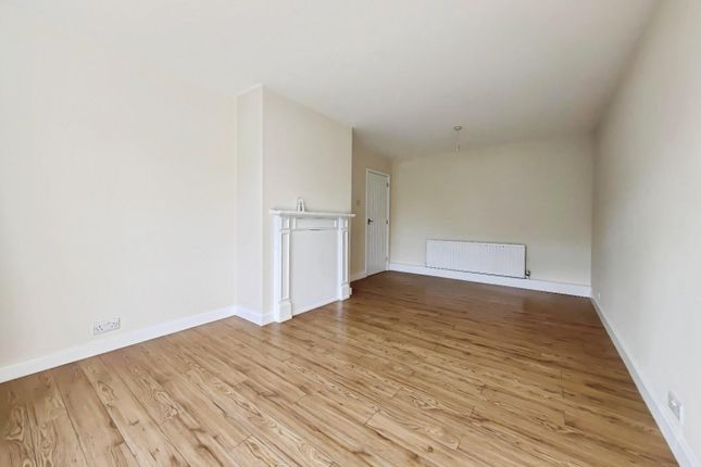 Henley Court, 8, Melbourne Avenue, Wokingham photo 3