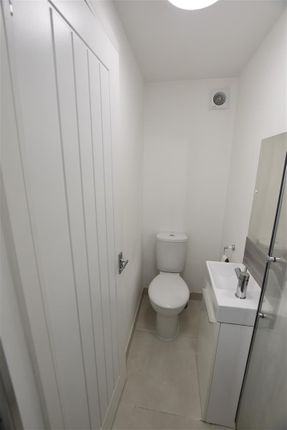 29, Room 1, Hill Street, Worcester photo 4
