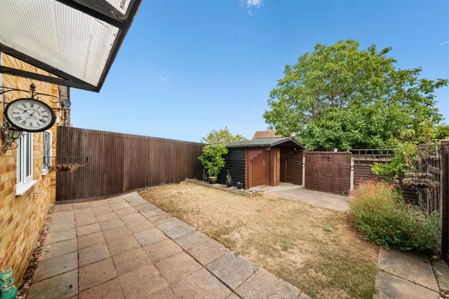 14, Gilpin Way, Hayes photo 3