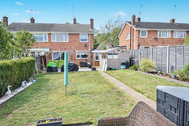 8, Glyndebourne Gardens, Corby photo 4