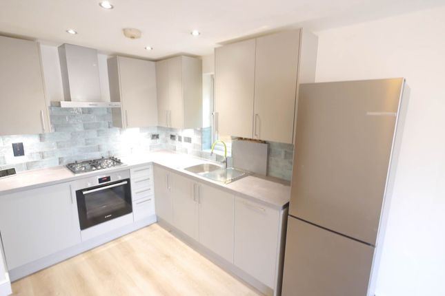 3 Longmead House, St Albans Road West, Hatfield photo 5
