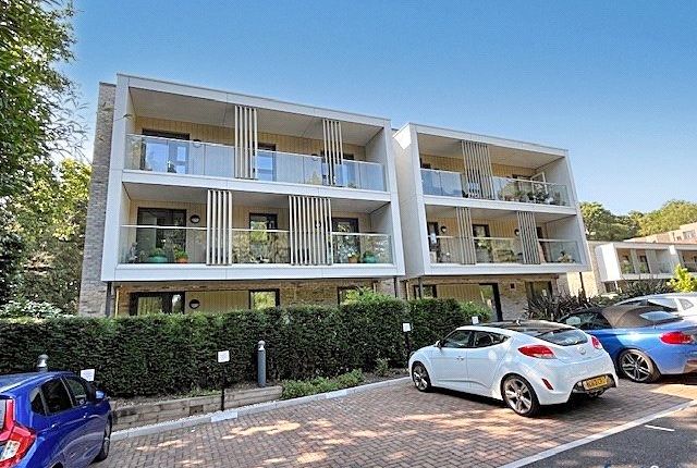 2-bed flat on 17 Greenhaven, 1-5, Lindsay Road, Dorset, £450,000
