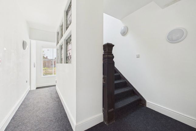 Apartment 7 62, Park Road, Wigan photo 2