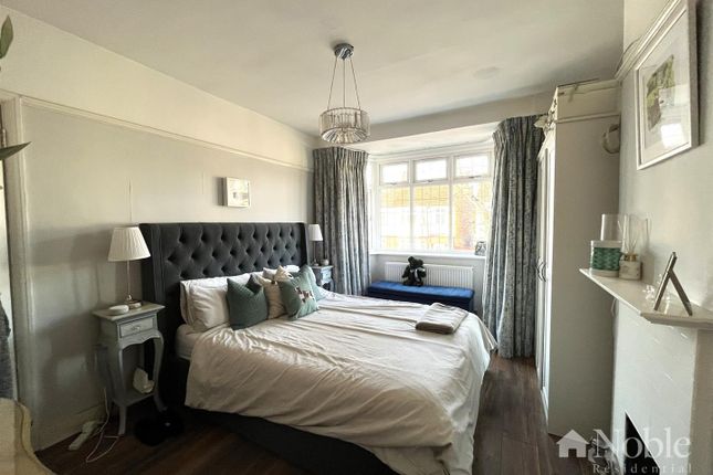 Terraced house for sale in Strathmore Gardens, Hornchurch