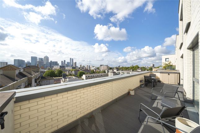 Flat 602,, Duesbury House, Bow photo 4