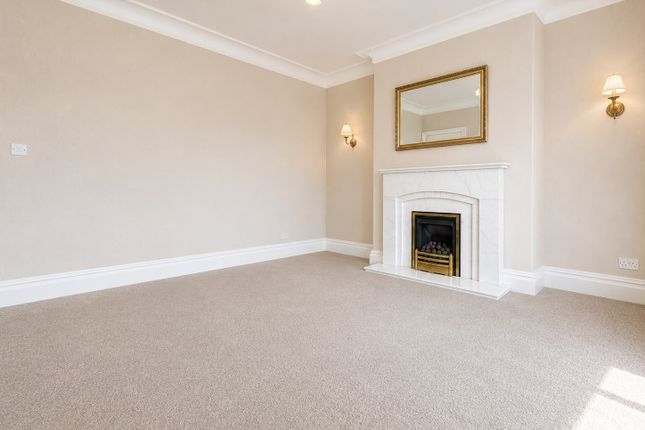 135, Bradford Road, KEIGHLEY photo 4