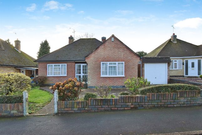 Thumbnail Detached bungalow for sale in Wayside Drive, Oadby, Leicester