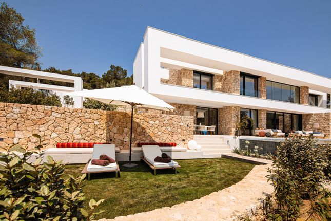 Villa for sale in Carrer De Segovia, Santa Eulalia Del Río, Ibiza, Balearic Islands, Spain