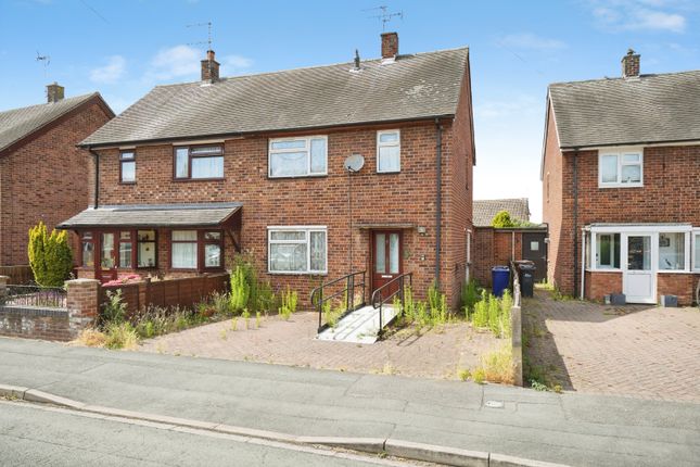 3-bed house on 62, Hall Green Avenue, Burton-on-Trent, £125,000