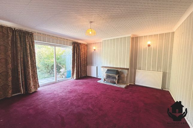 44, Dacre Gardens, Chigwell photo 2