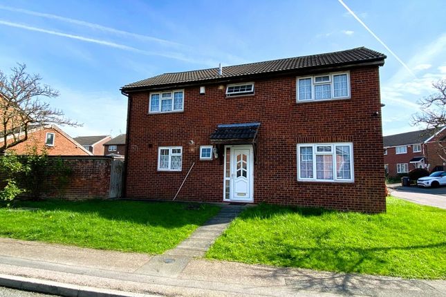 Thumbnail Detached house for sale in Heatherbrook Road, Leicester