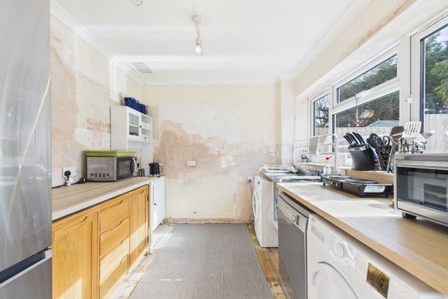 19 Campion Road, High Wycombe photo 5