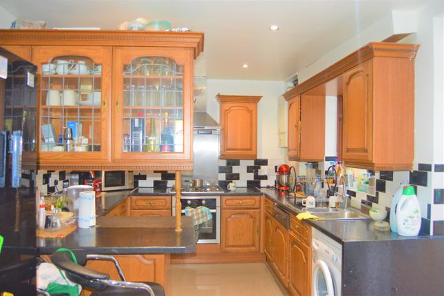 58, Florence Road, Southall photo 3