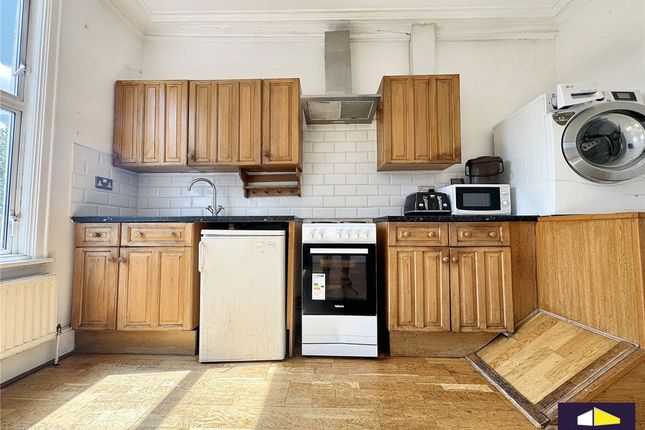 Flat 3, 162 Underhill Road, London, London photo 2