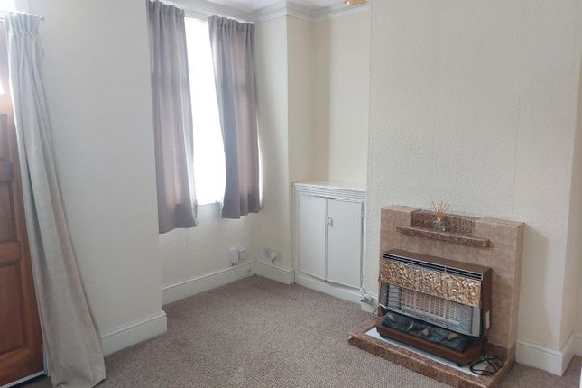 105, Oak Street, Burton on Trent photo 2