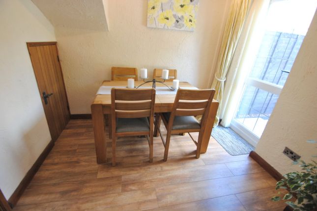 34, The Highgrove, Cheltenham photo 4