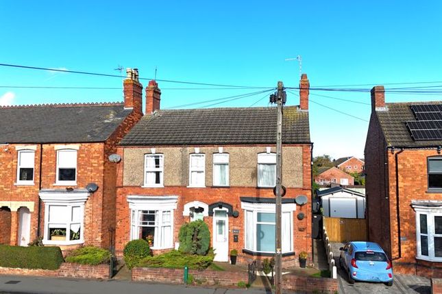 33, Keddington Road, Louth photo 2