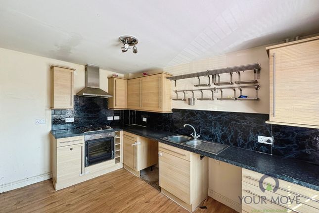 44, Poundlock Avenue, Staffordshire photo 2