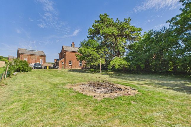 Waterworks Cottage, Norton Road, Seaford photo 2