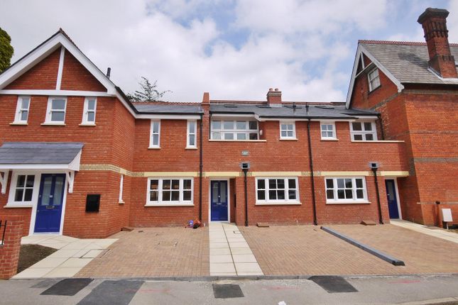 Thumbnail Terraced house for sale in St. Thomas Road, Brentwood, Essex