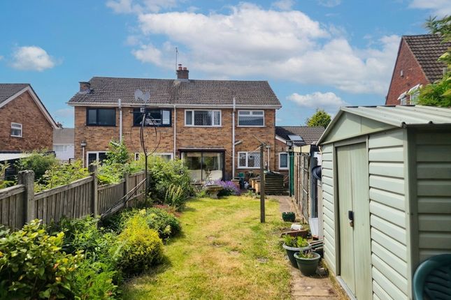 17 Laburnum Avenue, Leicester photo 3