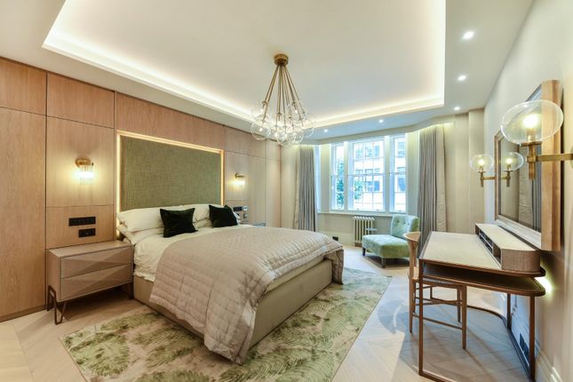 Flat 6, 96-100, New Cavendish Street, London photo 2