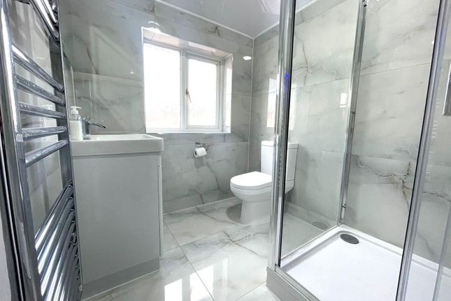 27, West Way, Hounslow photo 5
