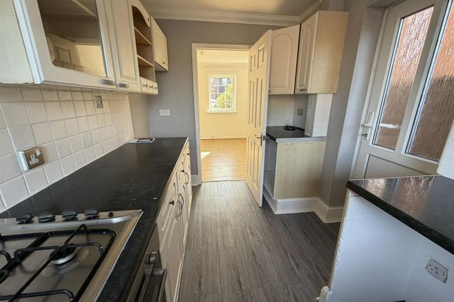 15, Pembroke Way, Daventry photo 2