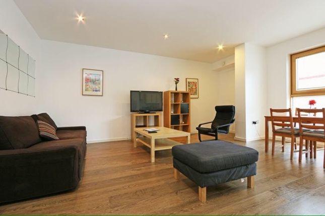 Thumbnail Flat to rent in 46 Borough Road, London