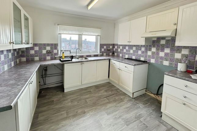 8 Incline Row, Port Talbot photo 2