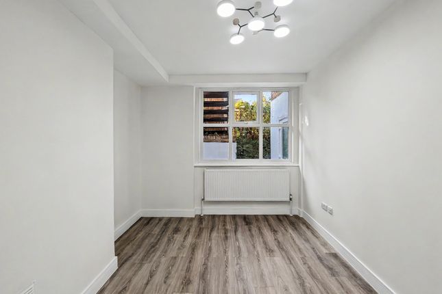 95a, Downs Road, London photo 4