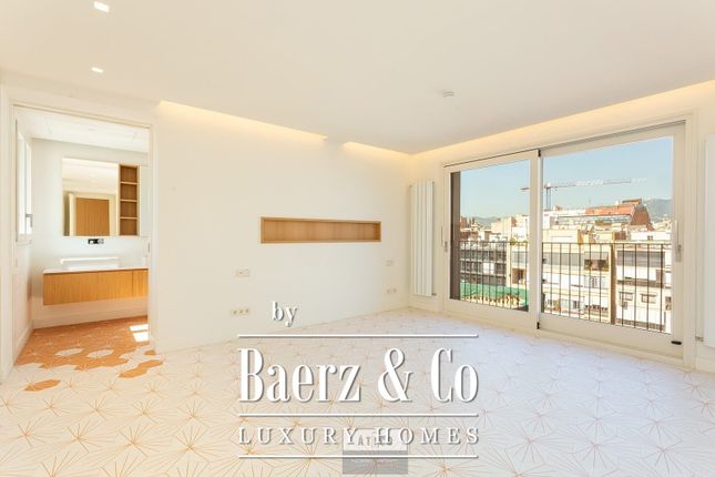 Apartment for sale in Dreta De L'eixample, Barcelona, Spain
