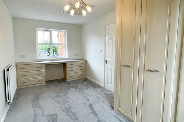 Detached house for sale in Youens Drive, Thame, Thame, Oxfordshire, Oxfordshire
